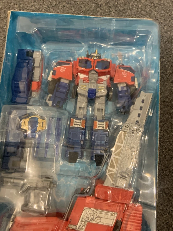 Transformers Cybertron Galaxy Force Optimus Prime Convoy 2005 - Image 4 of 4