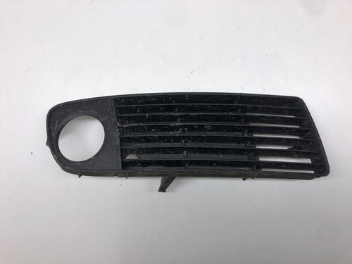 Audi A6 S6 C5 4B 2000 Verkleidung Nebelscheinwerfer / Gitter vorne DRA80603