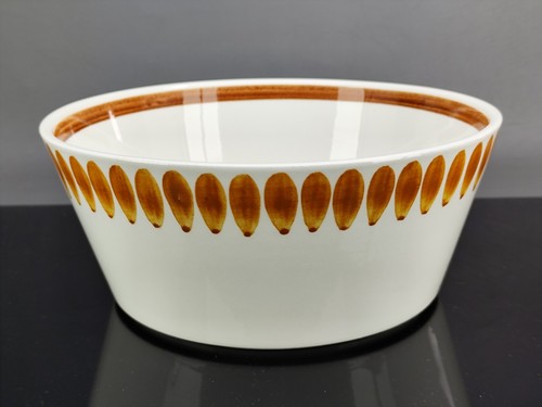 Big Vintage Arabia Lappi Serving Bowl