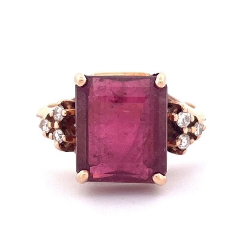 Elegant 14k Yellow Gold Garnet and Diamond Ring
