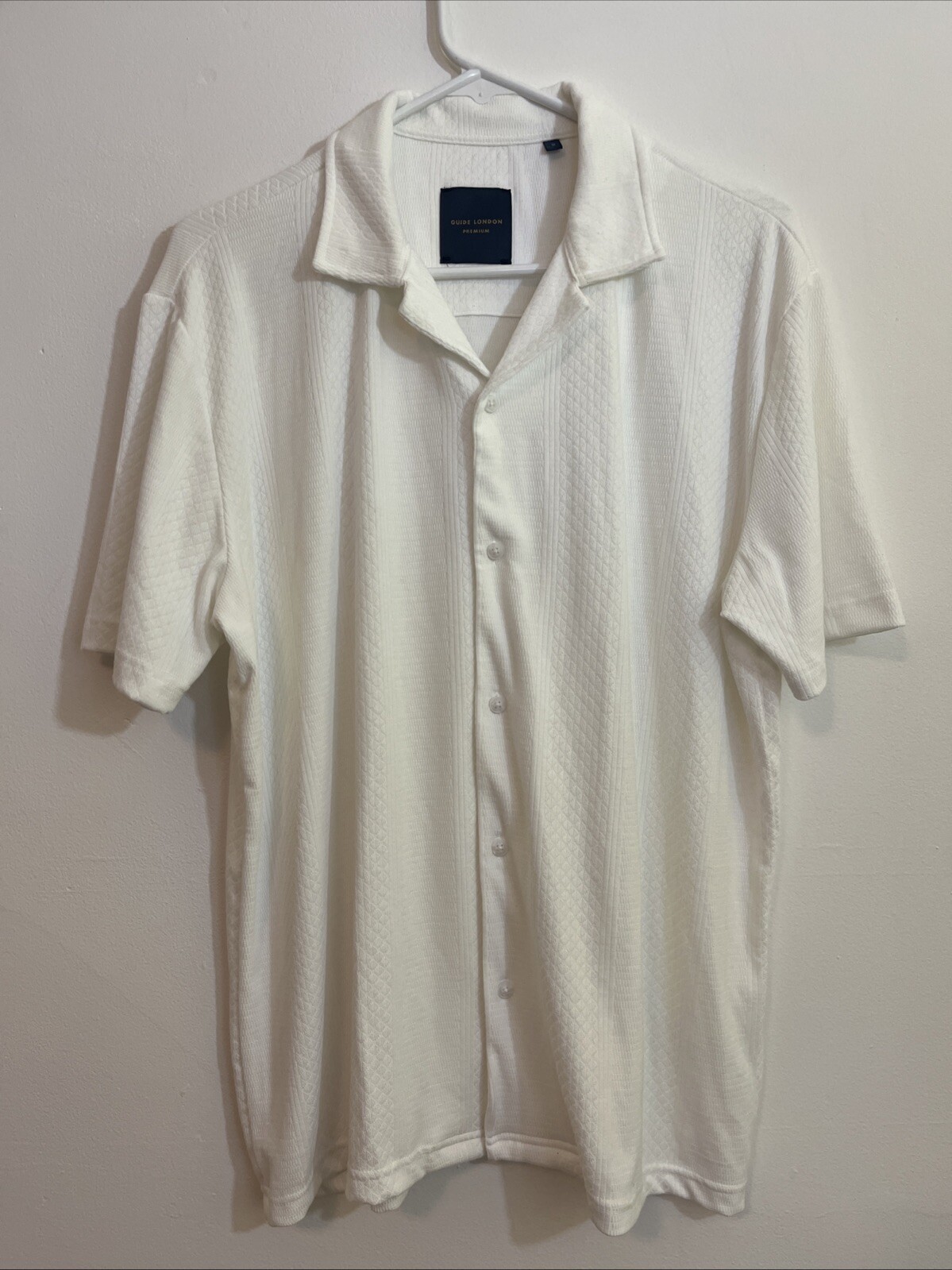 Guide London Men’s M Button Up Shirt Short Sleeve White Texture Pattern Collar