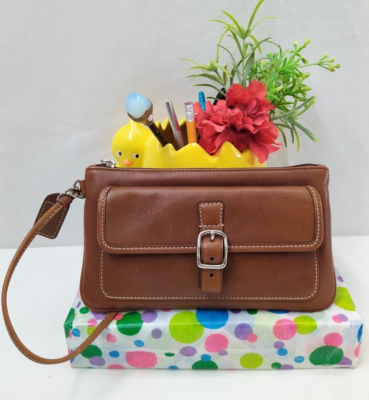 Coach Brown Leather Buckle Pocket Zipper Closure Wristlet - Coin