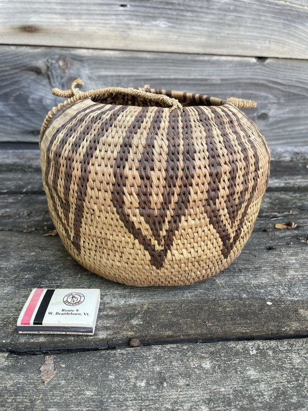 Vintage Coil Basket, Handmade, Rafia, Geometric Pattern
