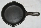 Vintage GRISWOLD Miniature Cast Iron Skillet #0 Erie, PA U.S.A. Model 562⭐