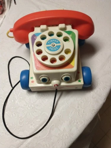 FISHER-PRICE CHATTER PHONE 2009 PULL TOY VINTAGE RETRO TELEPHONE MODEL AGES 2-6