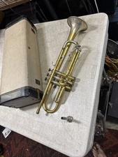 Vintage 1956 F.E. Olds Studio Trumpet Early Fullerton Model w/ Silver bell