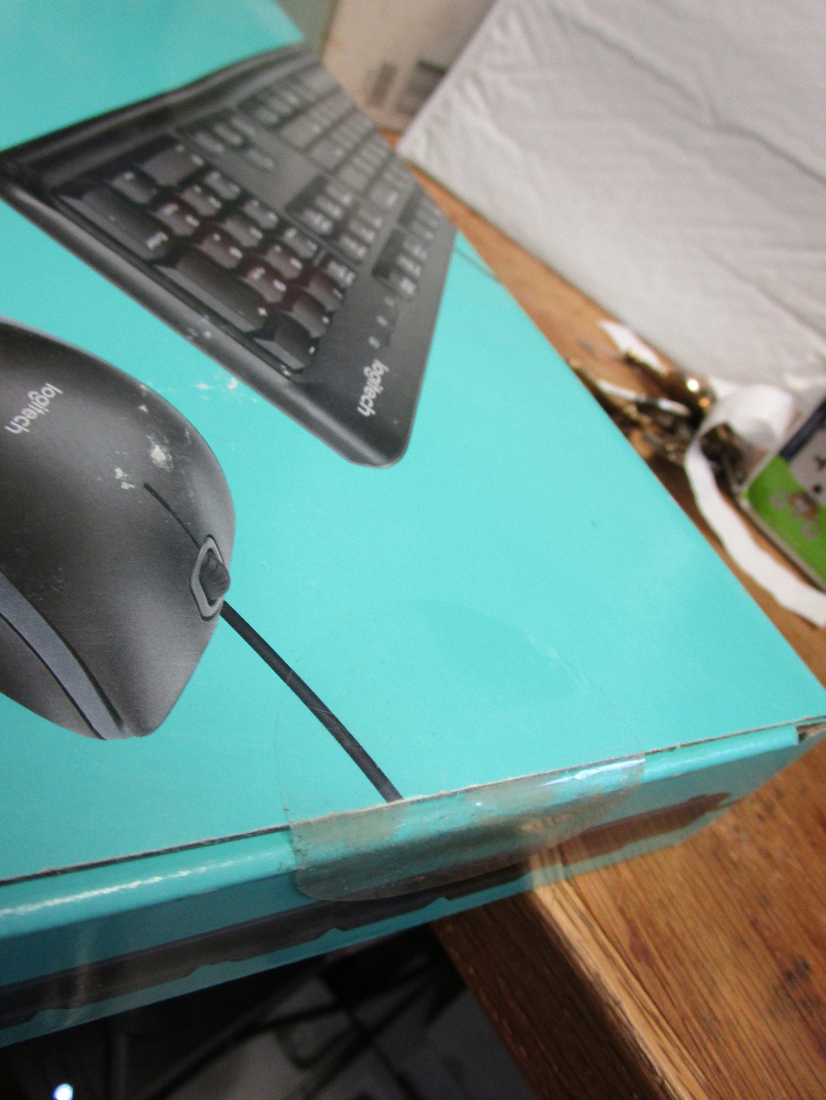 Logitech MK120 (920-002565) Wired Keyboard and Mouse Combo