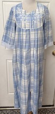 Miss Elaine Full Zip Seersucker Housecoat Robe Embroidered Blue Plaid Size M