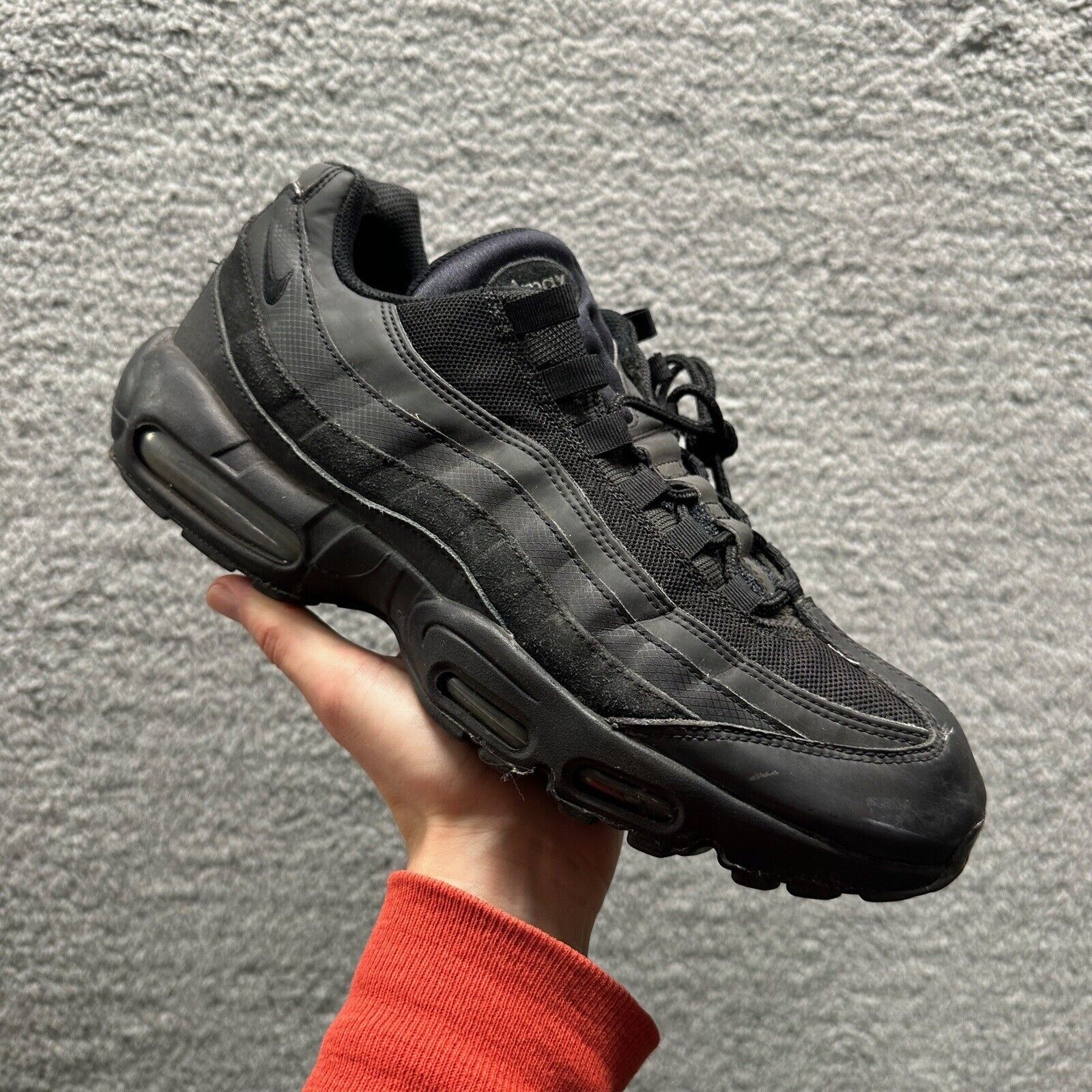 empresario asistente Romper Nike Air Max 95 Triple Black Essential CI3705-001 Mens Size 11 | eBay