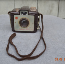 Kodak Brownie Holiday Flash Camera Dakon Lens Strap UNTESTED