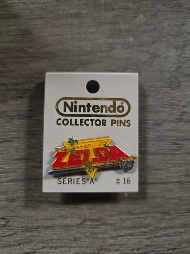 Vintage New on card Nintendo Collector Pin Legend of Zelda Series A No. 16 1989