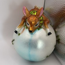 NWT Christmas Ornament Deer on Snowball W/ Bird Rare Woodland Decor Lodge