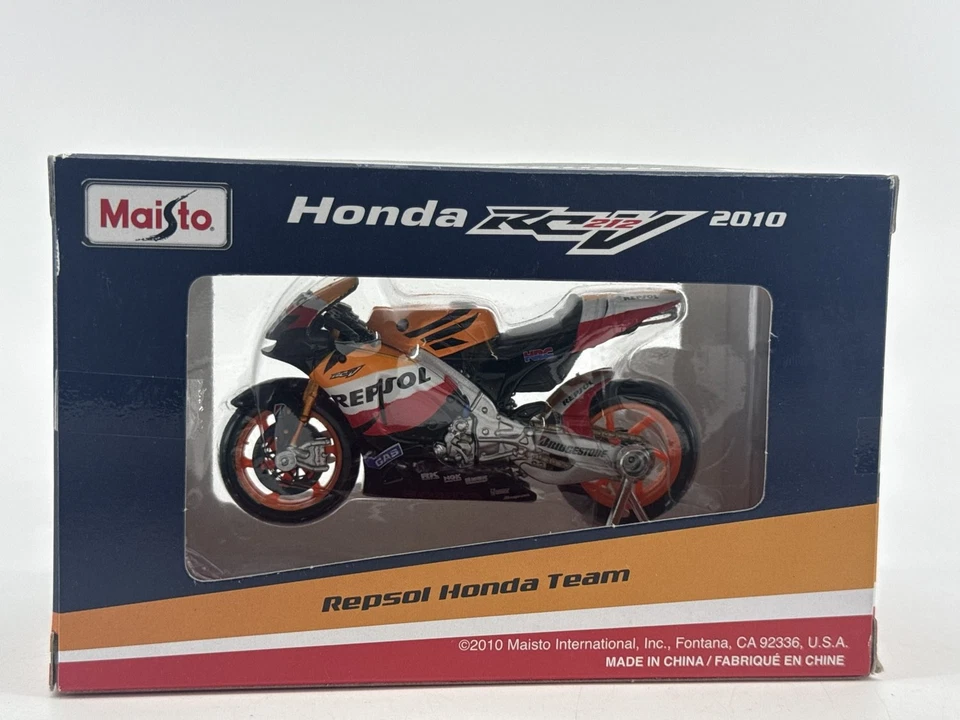 Maisto 1:18 Honda RC212V Repsol Dani Pedrosa 2010 Model - Image 4 of 4