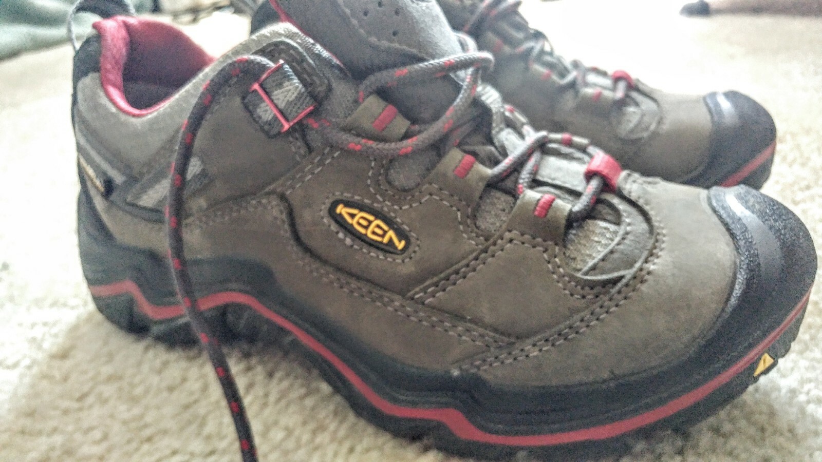 Scarpe da trekking Keen scarpone RARO ($130 msrp) costruito americano 7 verde