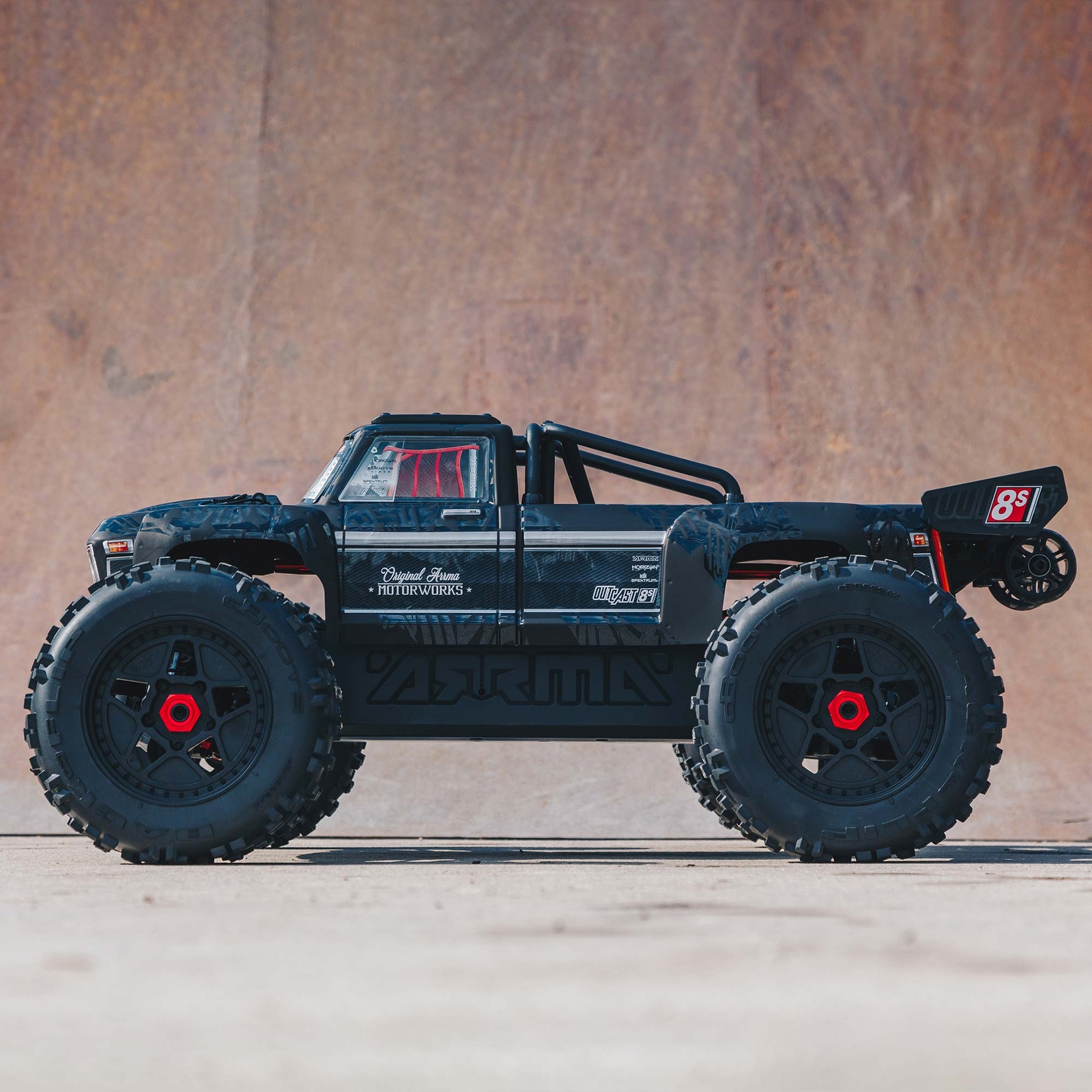 ARRMA OUTCAST 1/5 4 Wheel Drive EXtreme Bash Roller Black ARA5210