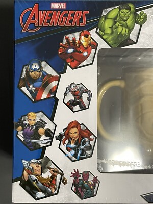 New CultureFly Disney Marvel Avengers Collectors Bundle AVBXQ321BB