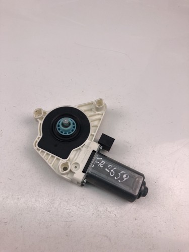 VW PASSAT B8 3G2 Fensterhebermotor 5Q4959802B 2016 24998413