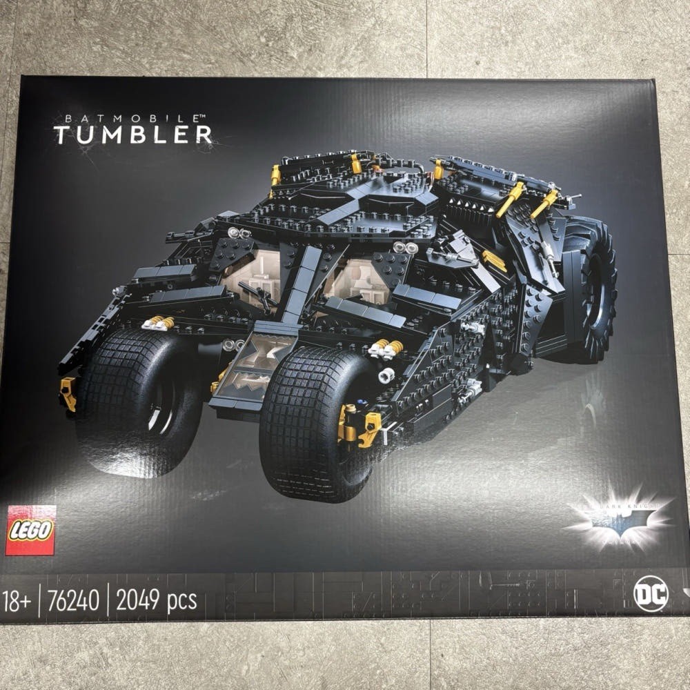FedEx : LEGO 76240 DC Batman Batmobile Tumbler NEW Sealed 2049pcs Retired Set