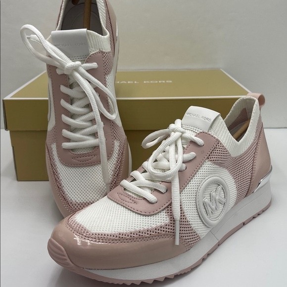 Michael Kors Women’s Pink & White Sneakers 8.5 thumbnail 3