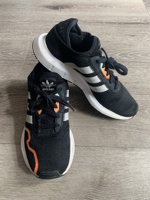 Adidas Swift Run Unisex, Black, Men s Size 7 (women s 8)