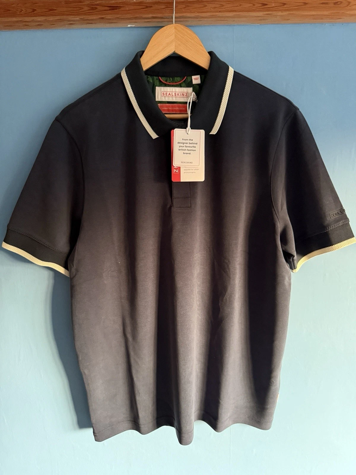 BNWT Sealskinz Hethersett White Tipped Collar Polo Shirt Size Large RP £95