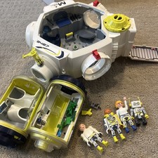 Playmobil 9487 Mars Mission Space Station Playset Figures Robot Plant Sleep Room