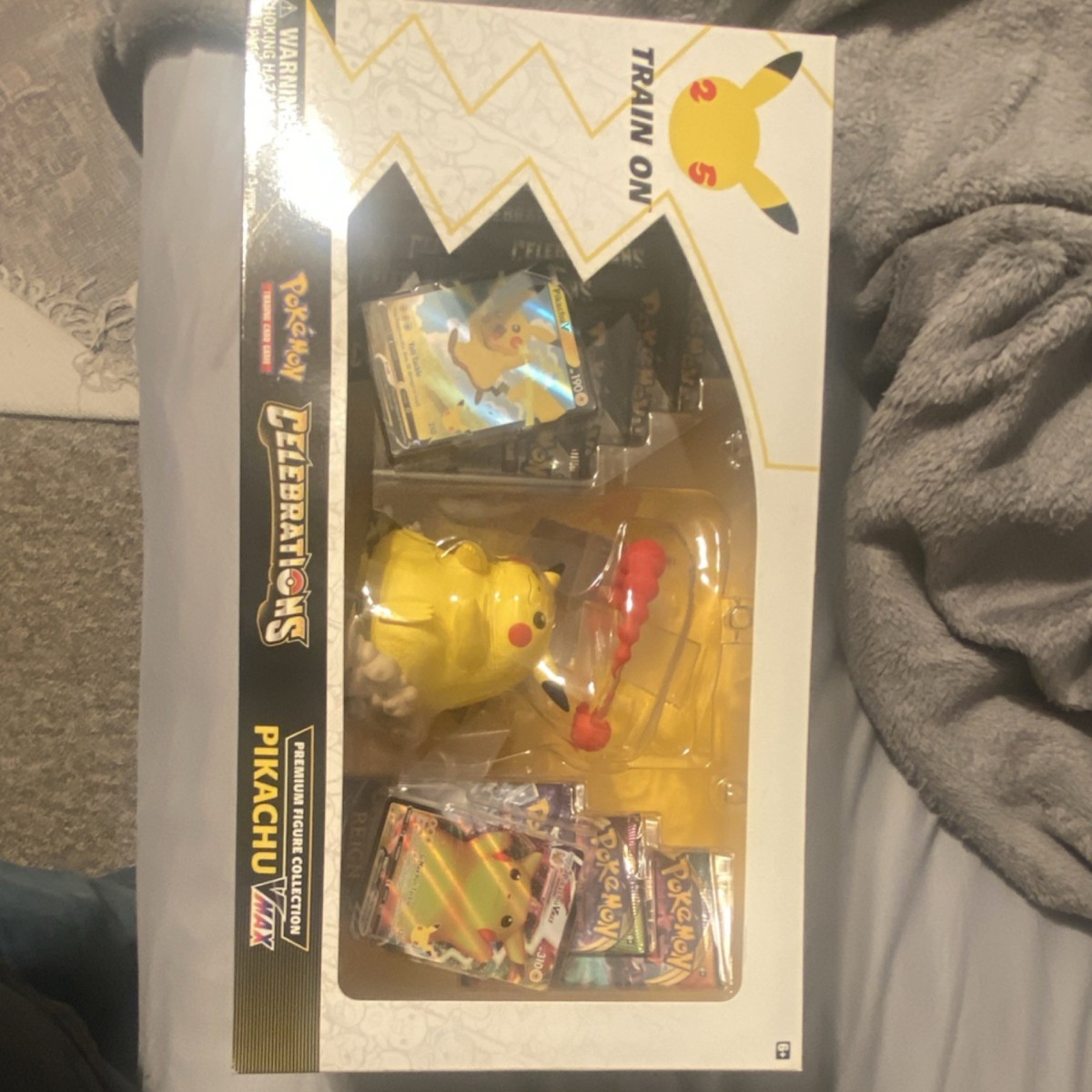 Pokmon Celebrations Premium Figure Collection Pikachu VMAX Box English |  eBay