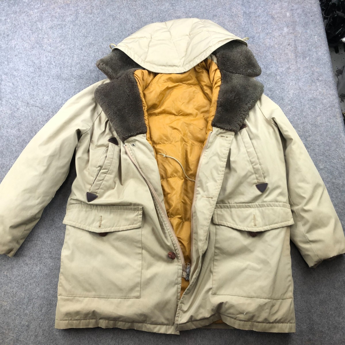 Vintage Eddie Bauer Jacket Men Medium Outdoors Parka Down Filled
