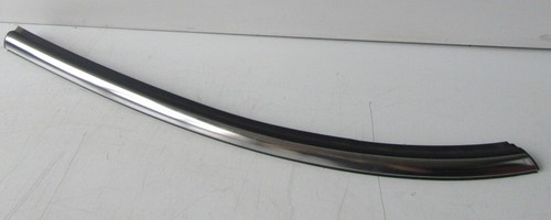 Rear side glass trim