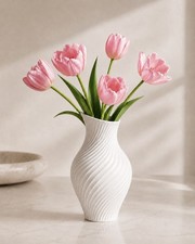 Moderne Vase mit Rillen Design PLA Deko Blumenvase Wohnaccessoire Geschenkidee