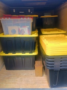 Collection Of 60000 45 Rpm Vinyl Records Lot Of 100