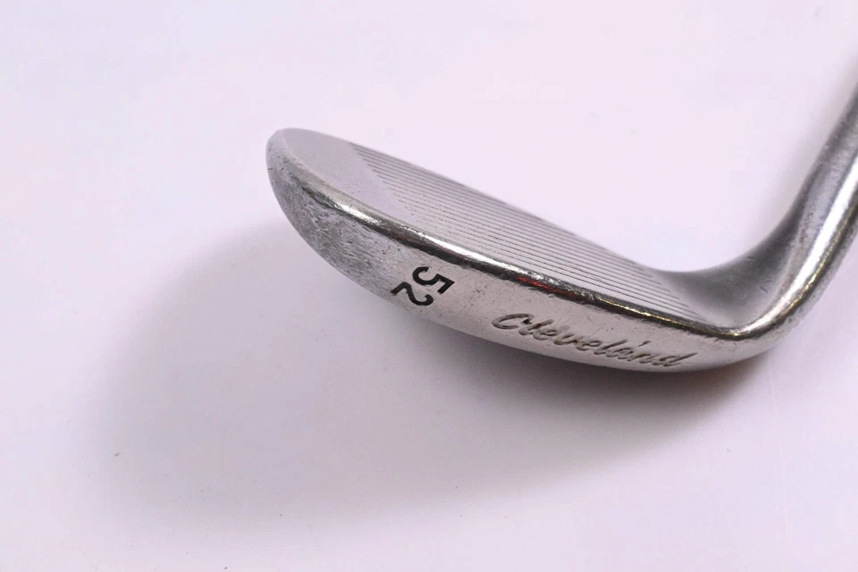 Cleveland CG10 Gap Wedge / 52 Degree / Wedge Flex Dynamic Gold Shaft - Image 3 of 4