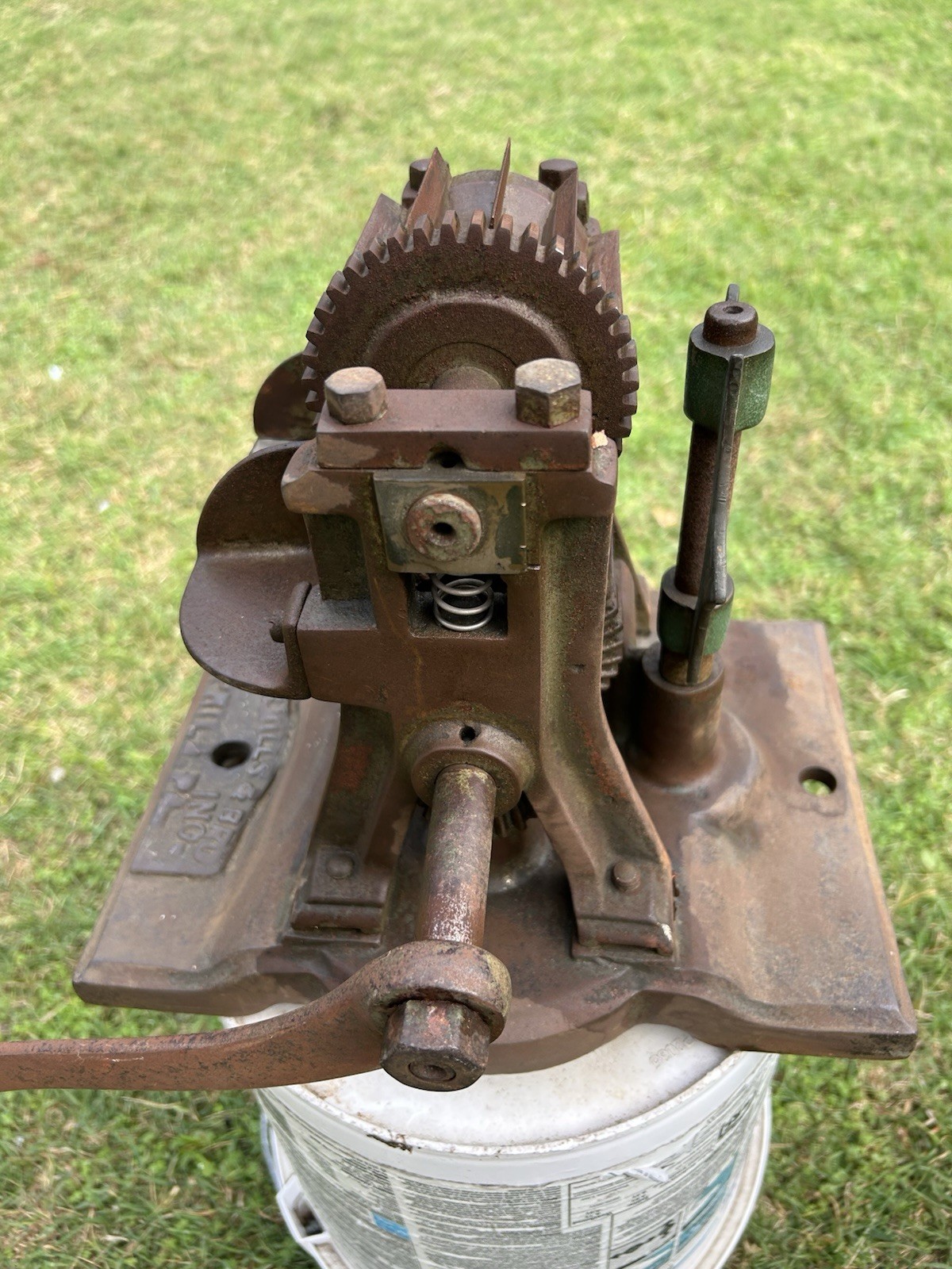 Circ 1900-1920's Antique Thomas Mills Bros. Taffy Kiss Candy Cutter Machine