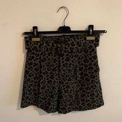 pantaloncini leopardati zara