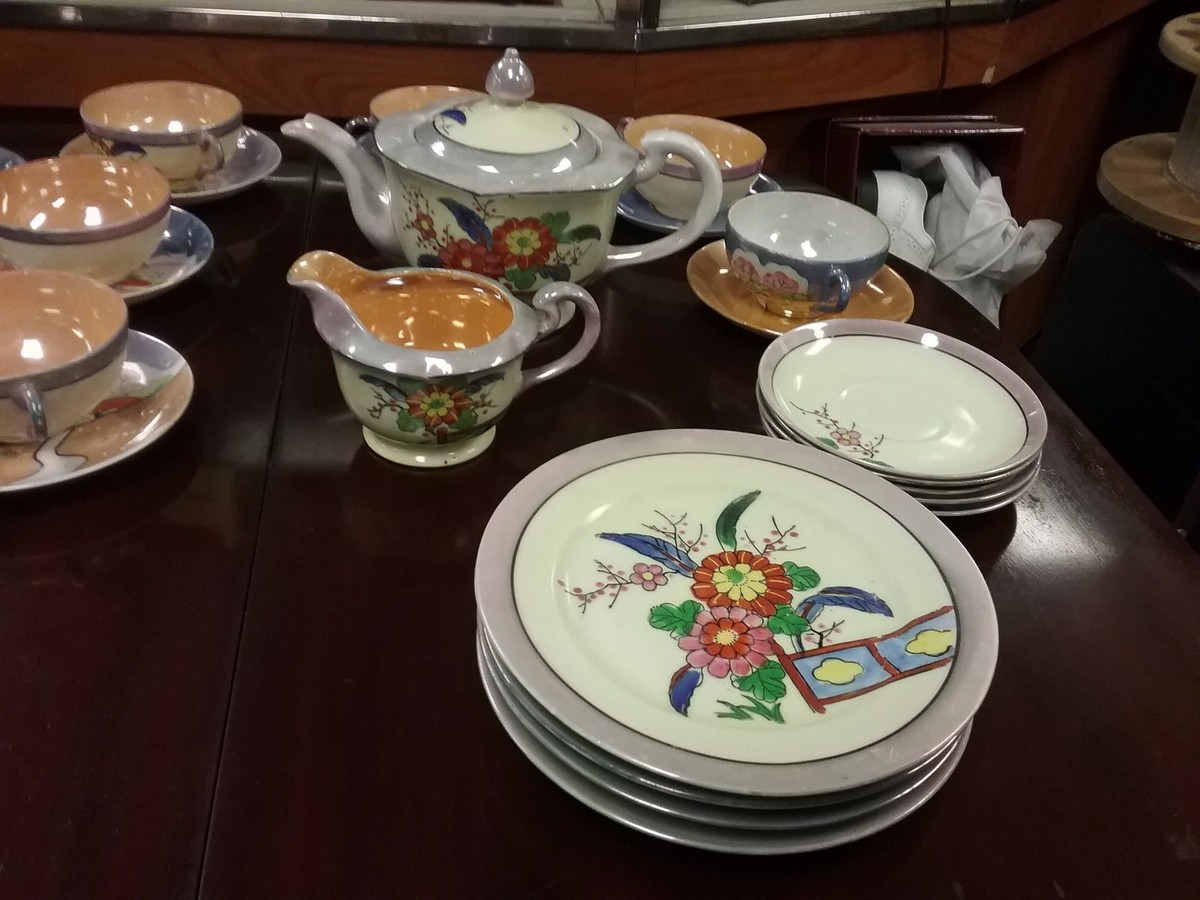 Vintage 35 piece peach and blue made in japan hand painted 39274