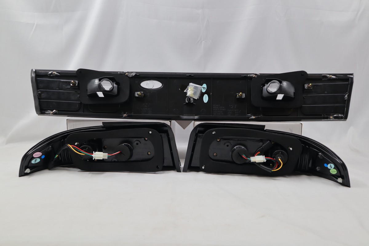 1993-1998 Nissan Silvia S14 240SX Coupe 2D LED Tail Rear 1993-1998 Nissan Silvia S14 240SX Coupe 2D LED Tail Rear