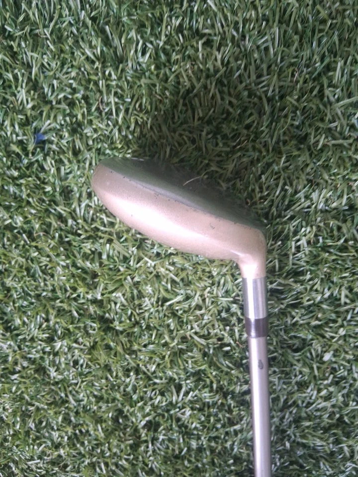 Queimador feminino TaylorMade SuperSteel 5 eixo bolha de madeira 41,5" feminino/RH⛳️ - Imagem 4 de 4