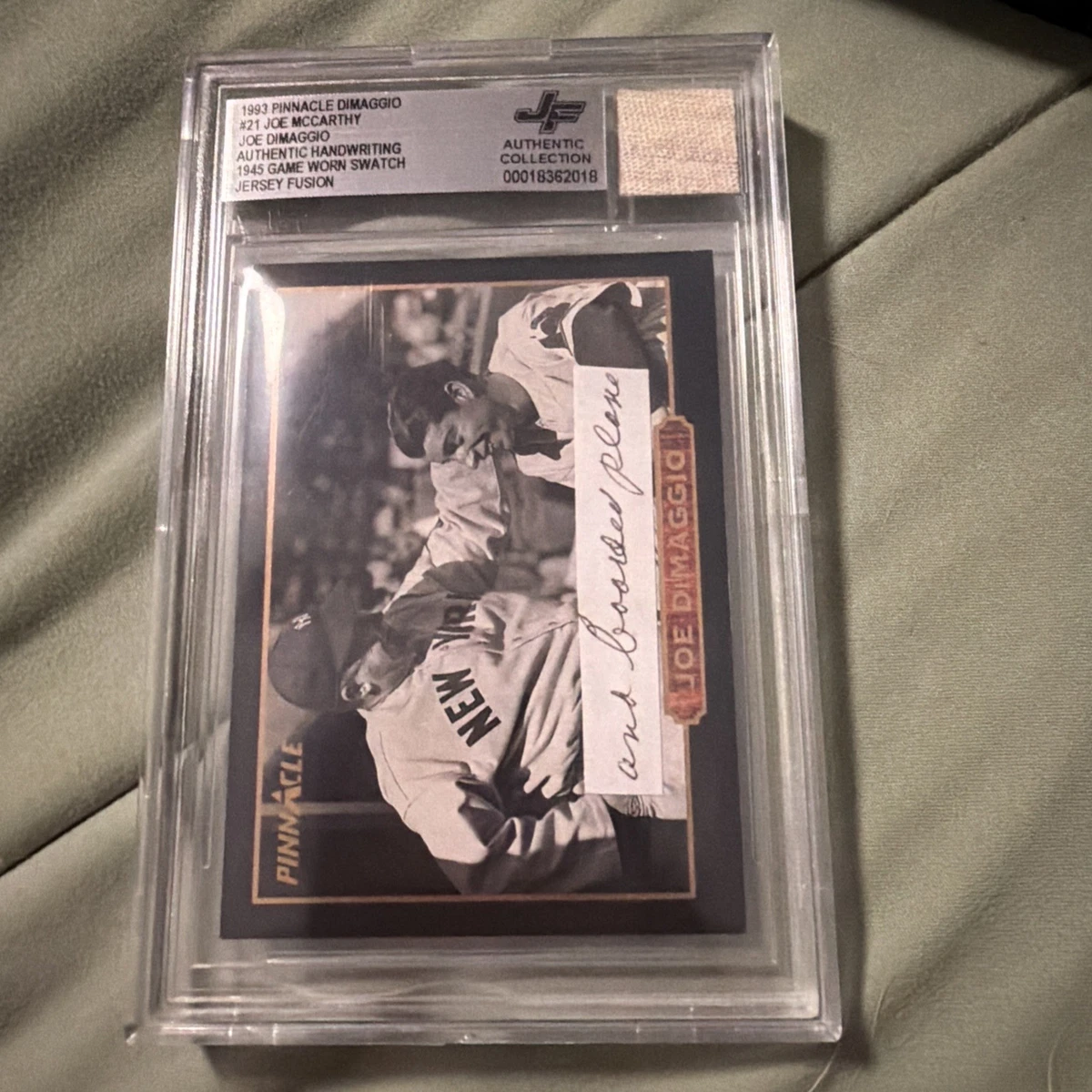 Pinnacle Joe DiMaggio Baseball Autographed Sports Trading Cards