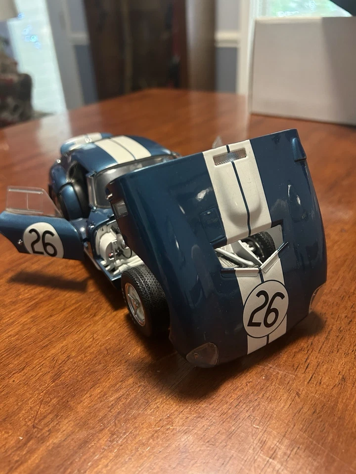Shelby Daytona cupé #26 modelo fundido a presión como nuevo en caja Foto 3 de 4