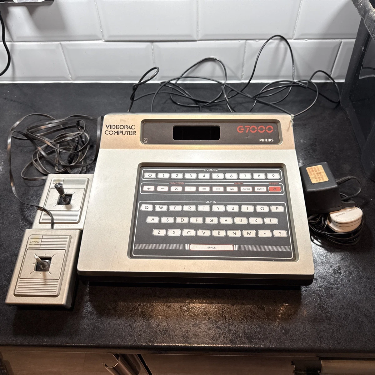 Philips Videopac C52 + 23 jeux + 4 manettes + carton d'origine - Consoles