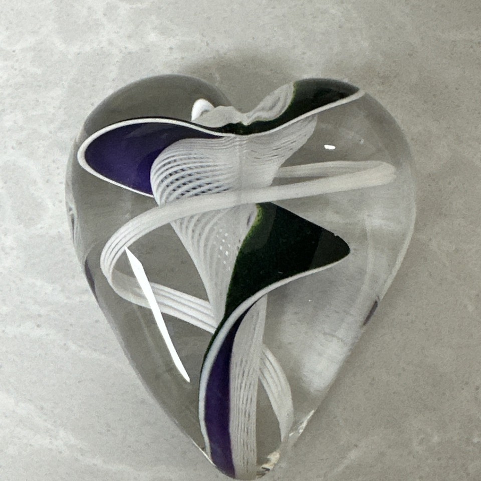 Steven Maslach Heart Shaped Glass Paperweight Cuneo Furnace Latticino ...