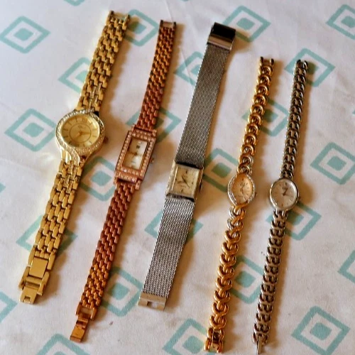 LOT Vintage Watches Wristwatches Ladies Kim Rogers Citizen Timex Elgin ET Stones