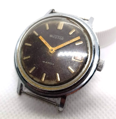VINTAGE SOVIET RUSSIA USSR WRIST MENS WATCH VOSTOK MECHANICS WORKING RARE