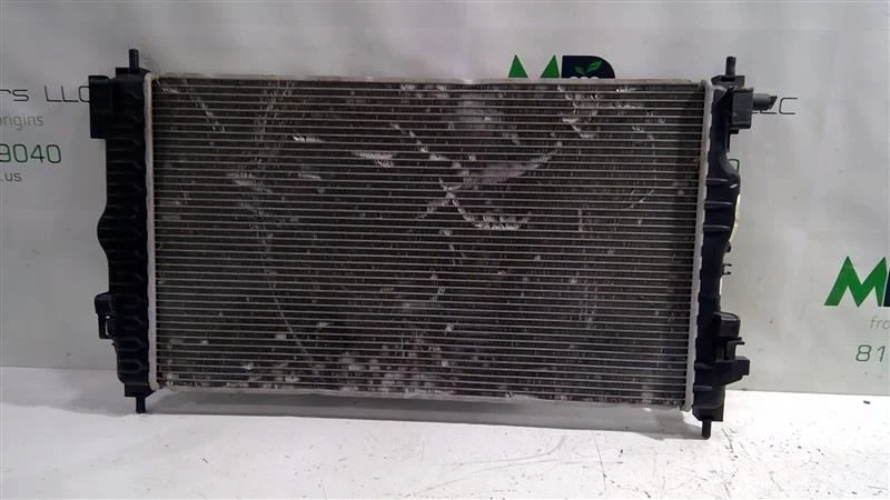 Radiador Chevrolet Impala 2010-2020 fabricante de equipamento original 23453634 - Imagem 2 de 3