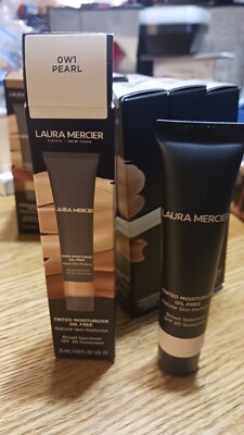 Laura Mercier Tinted Moisturizer Oil Free Shade 0W1 pearl 25 Ml