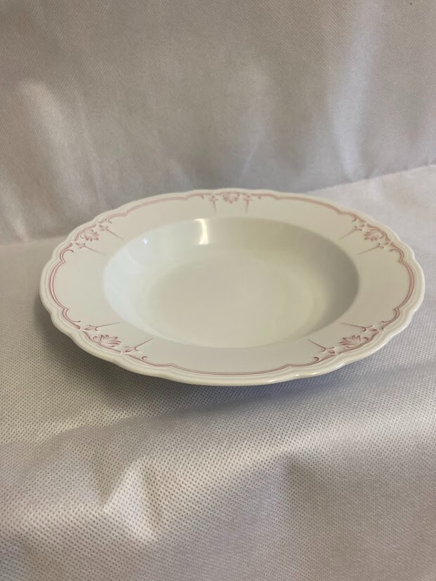 Suppenteller, Geschirrserie "Julia", rosa Ornamente, von Seltmann Weiden