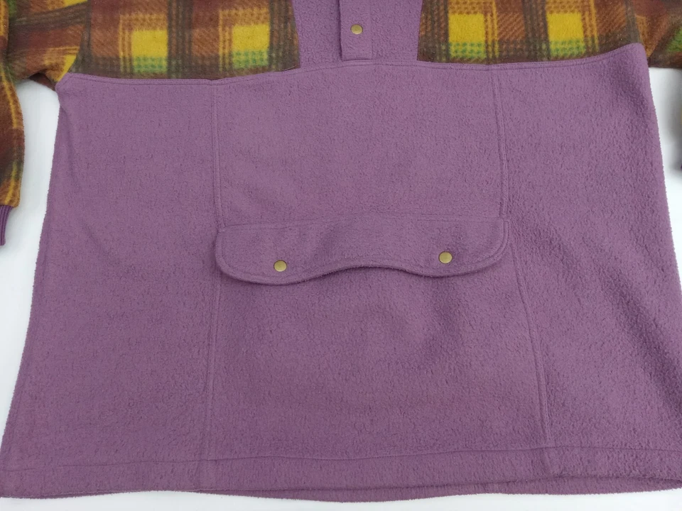 Sudadera con capucha vintage de los años 80 con código postal para mujer M polar púrpura a cuadros bordado logotipo trasero  Foto 2 de 4