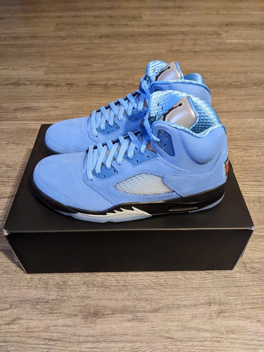 Men's Size 11 - Nike Air Jordan 5 Retro UNC University Blue