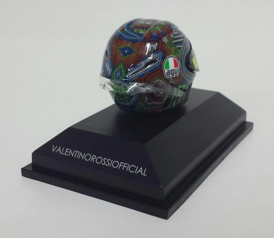 MINICHAMPS 1/8 valentino rossi Model Diecast Helmet Moto AGV Test Sepang 2018 - Image 4 of 4