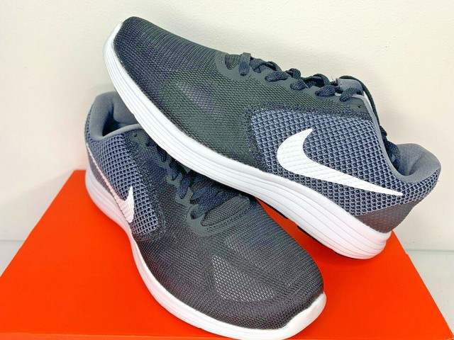 nike flex revolution 3